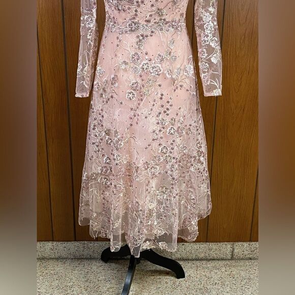Mac Duggal Long Sleeve Floral Embroidered Tea Length Dress size 4 - Picture 8 of 16
